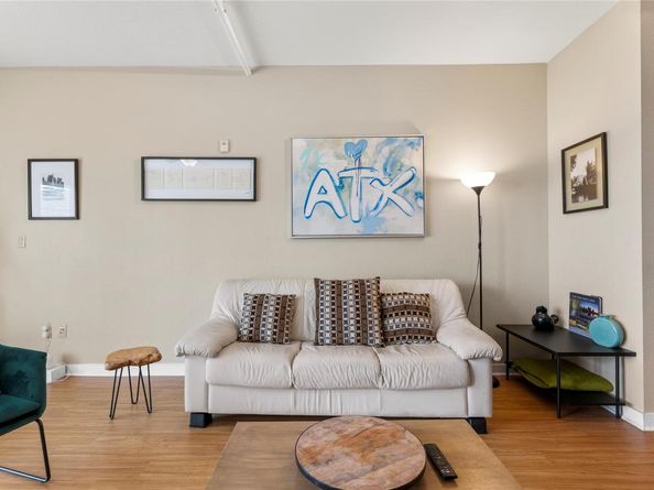 711 W 26th ST 706, Austin TX 78705