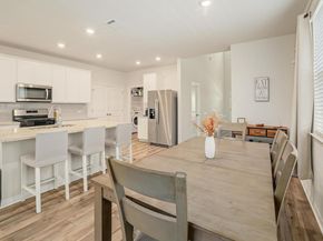 208 Wild Spur LN, Liberty Hill TX 78642