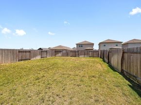 208 Wild Spur LN, Liberty Hill TX 78642