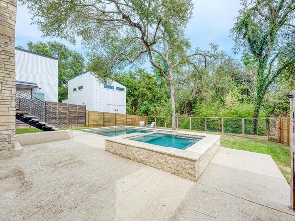 1703 Hillcrest LN, Austin TX 78721