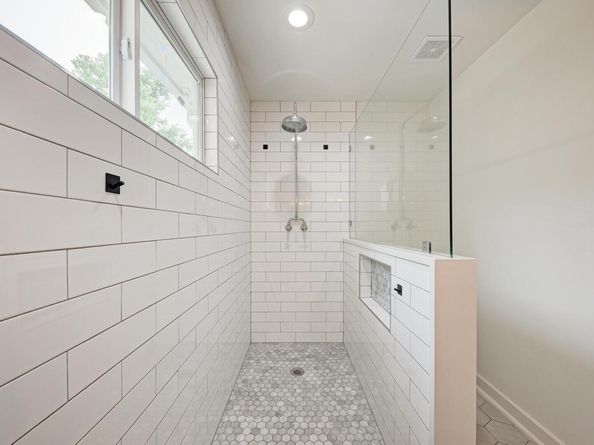 1703 Hillcrest LN, Austin TX 78721