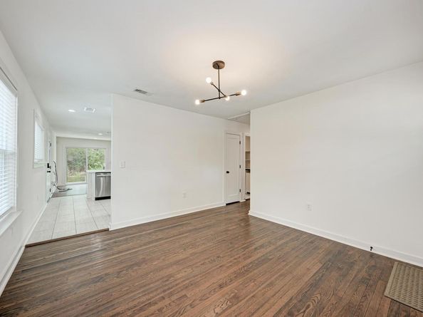 1703 Hillcrest LN, Austin TX 78721