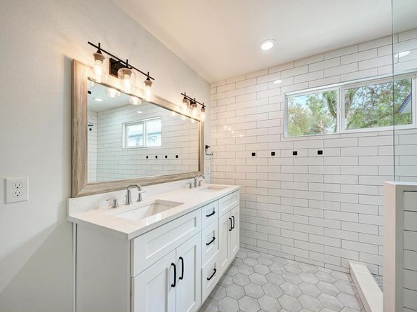 1703 Hillcrest LN, Austin TX 78721