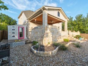 2409 Golden Gate PARK, Austin TX 78732