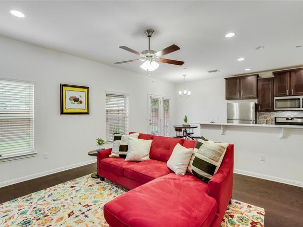1613 Airedale RD 1503, Austin TX 78748