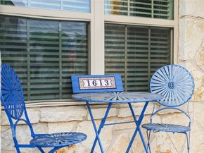 1613 Airedale RD 1503, Austin TX 78748