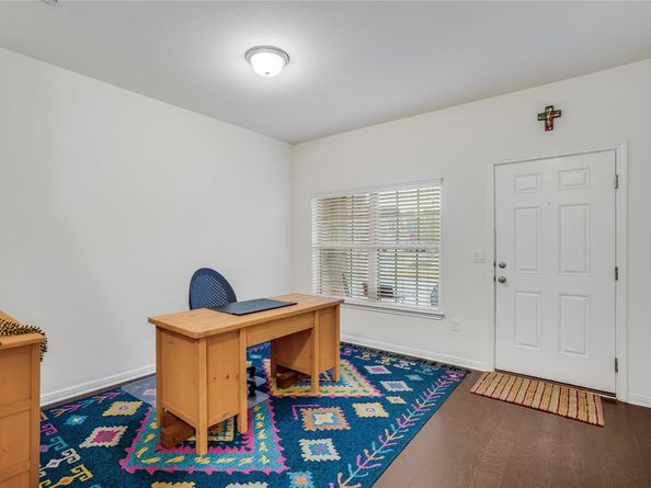 1613 Airedale RD 1503, Austin TX 78748