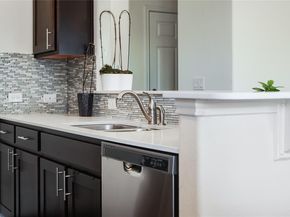 1613 Airedale RD 1503, Austin TX 78748