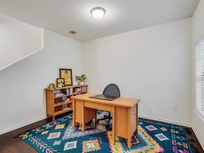 1613 Airedale RD 1503, Austin TX 78748
