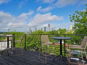 2002 E 8th ST, Austin TX 78702