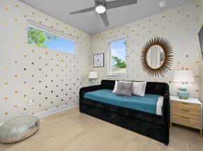 2002 E 8th ST, Austin TX 78702