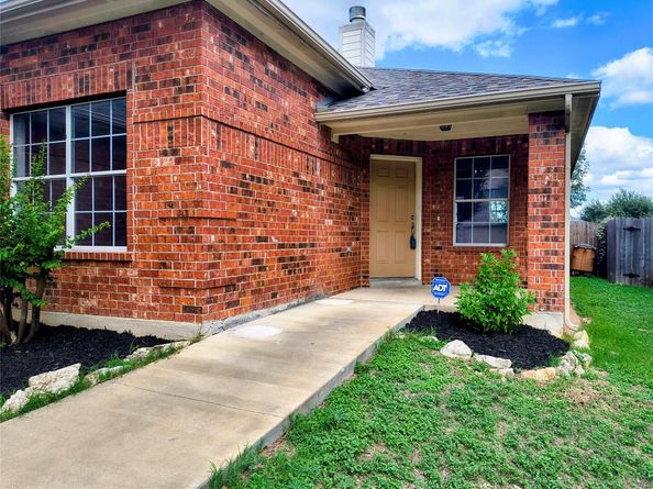 9213 Pioneer Forest DR, Austin TX 78744