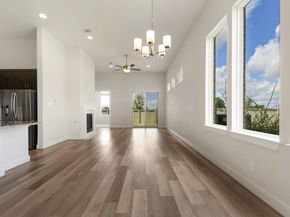 181 Benedum WAY, Liberty Hill TX 78642