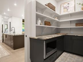 7701 Mullen DR, Austin TX 78757
