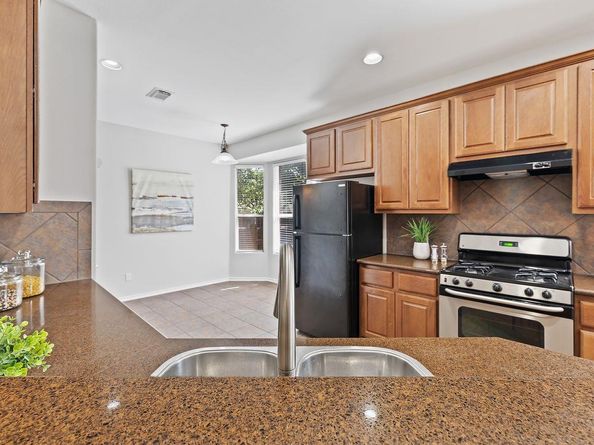 3721 Pine Needle CIR, Round Rock TX 78681