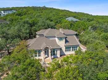 700 Barrett LN