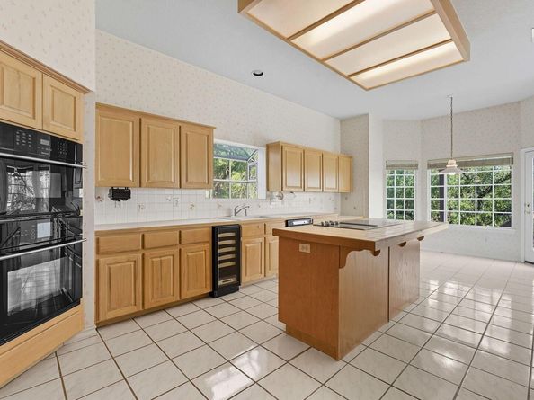 700 Barrett LN, Austin TX 78733