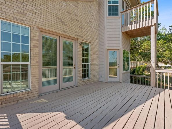700 Barrett LN, Austin TX 78733