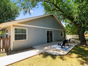 1303 Vine ST, Georgetown TX 78626