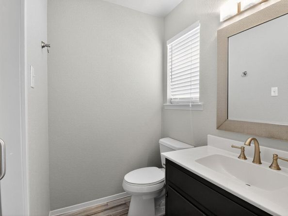 1303 Vine ST, Georgetown TX 78626