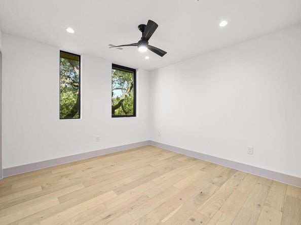 2423 S 5th ST, Austin TX 78704