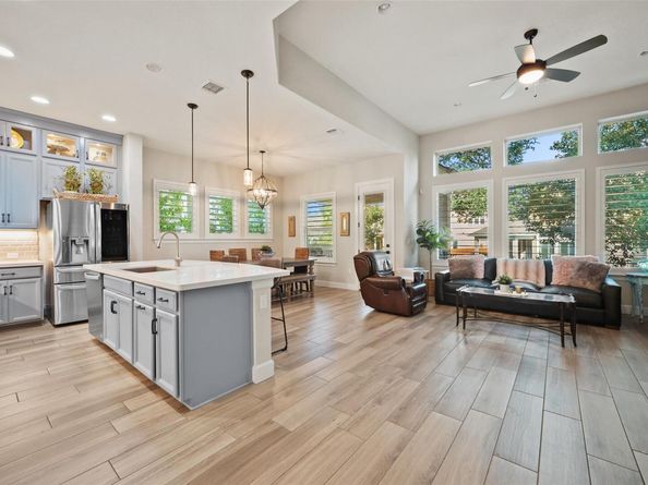 5820 Harper Park DR 66, Austin TX 78735