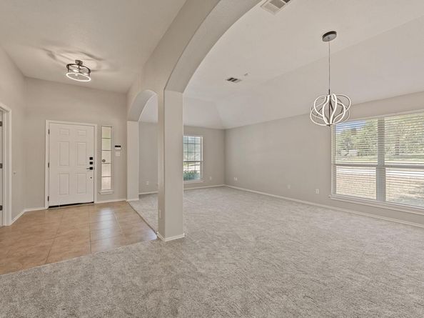 1129 Wigwam DR, Leander TX 78641