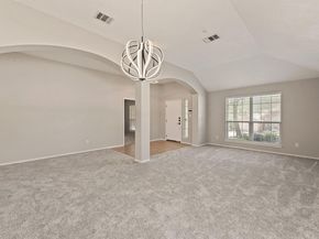 1129 Wigwam DR, Leander TX 78641