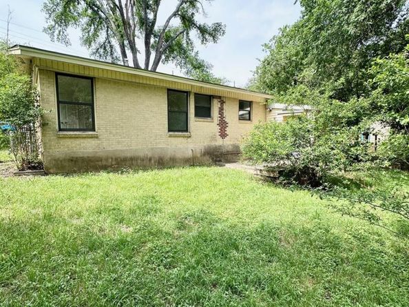 1206 Marcy ST, Austin TX 78745