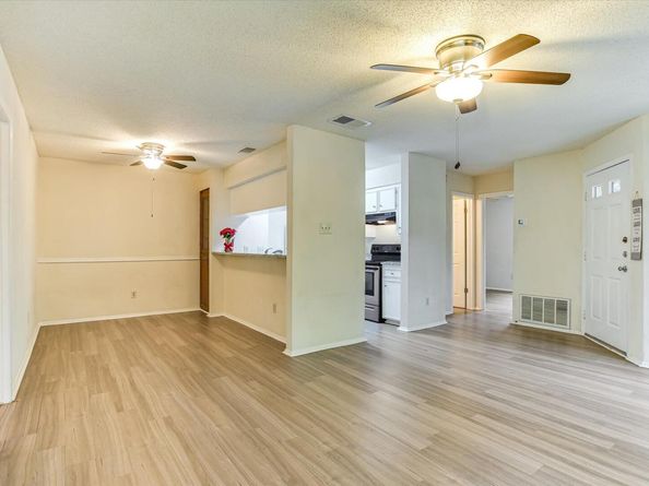 10616 Mellow Meadows DR 18B, Austin TX 78750