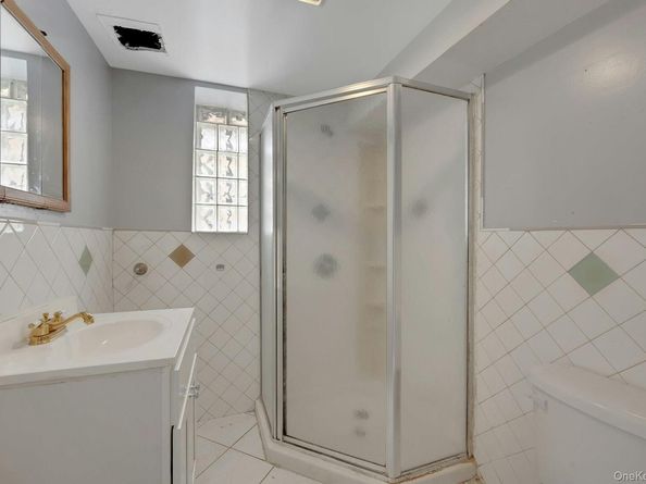 2798 Pond Place, Bronx NY 10458
