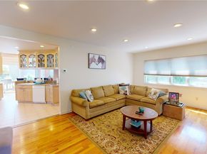 14 Alemeda Street, Inwood NY 11096