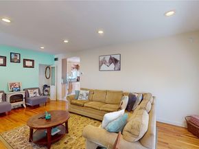 14 Alemeda Street, Inwood NY 11096