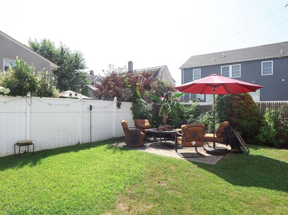 14 Alemeda Street, Inwood NY 11096