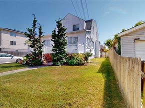14 Alemeda Street, Inwood NY 11096
