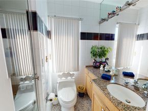14 Alemeda Street, Inwood NY 11096