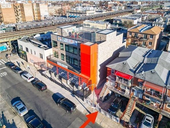 15 Bay 20th Street, Brooklyn NY 11214