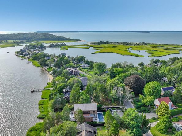 142 Towd Point Road, Southampton NY 11968