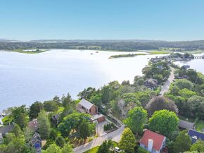 142 Towd Point Road, Southampton NY 11968