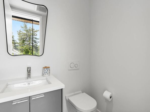 142 Towd Point Road, Southampton NY 11968