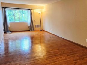 198 Pointe Circle North 198, Coram NY 11727