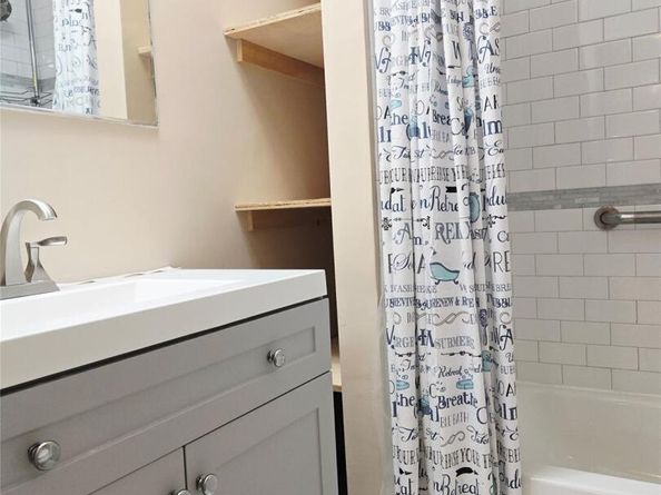 198 Pointe Circle North 198, Coram NY 11727