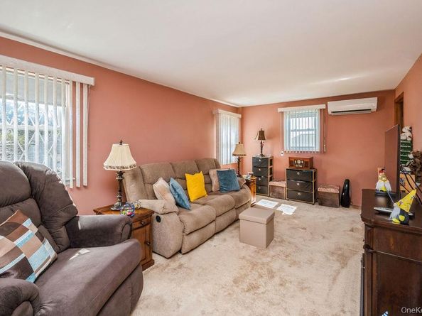 230 W End Avenue, Massapequa NY 11758