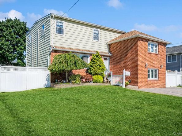 230 W End Avenue, Massapequa NY 11758