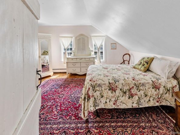 1680 N Sea Road, Southampton NY 11968