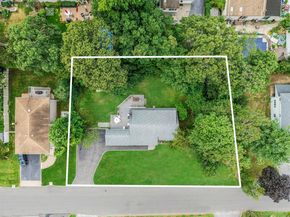 462 Bayport Avenue, Bayport NY 11705
