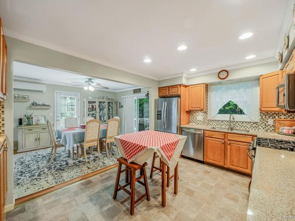 462 Bayport Avenue, Bayport NY 11705