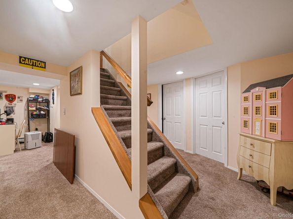 462 Bayport Avenue, Bayport NY 11705