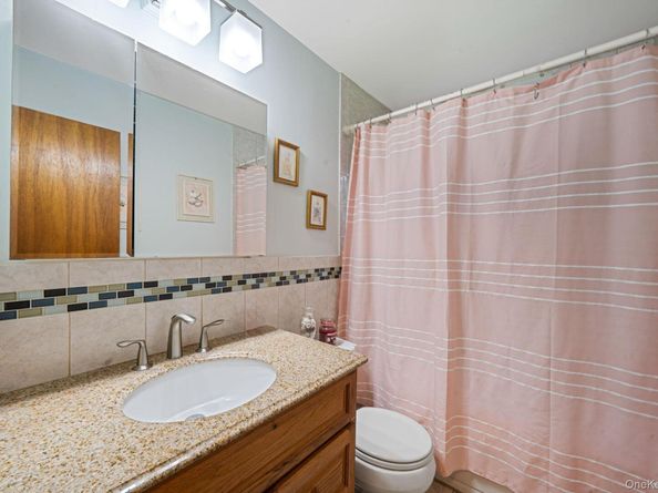 462 Bayport Avenue, Bayport NY 11705