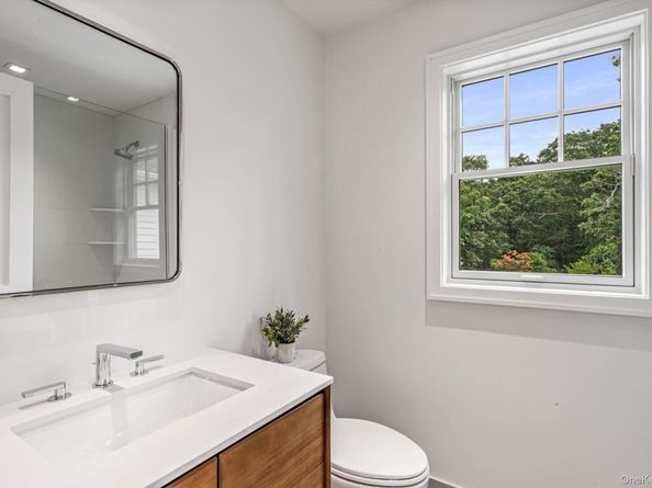 36 Jagger Lane, Westhampton NY 11977